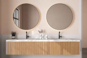 Choosing the Perfect Bathroom Mirror Style